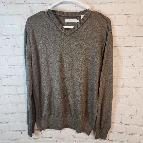 alex cannon Other - Men's Alex Cannon V-Neck sweater, size Medium